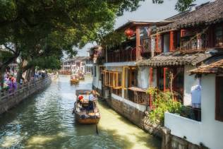 Escursione in barca del villaggio acquatico di Zhujiajiao