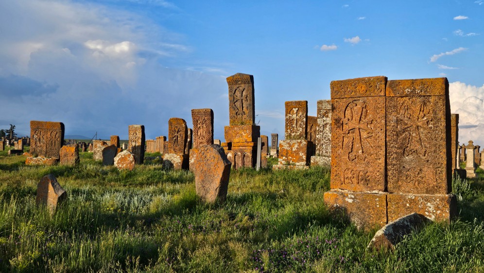 Viaggio di gruppo in Armenia - Cimitero di Khachkar, Noraduz